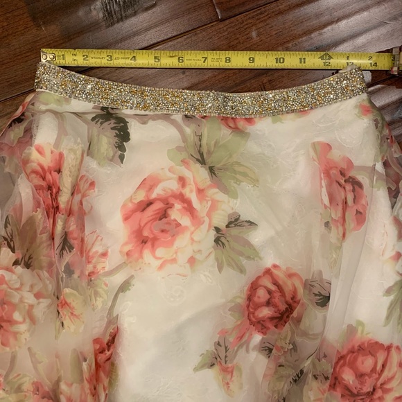 Ellie Wilde Prom Dress - Picture 15 of 16